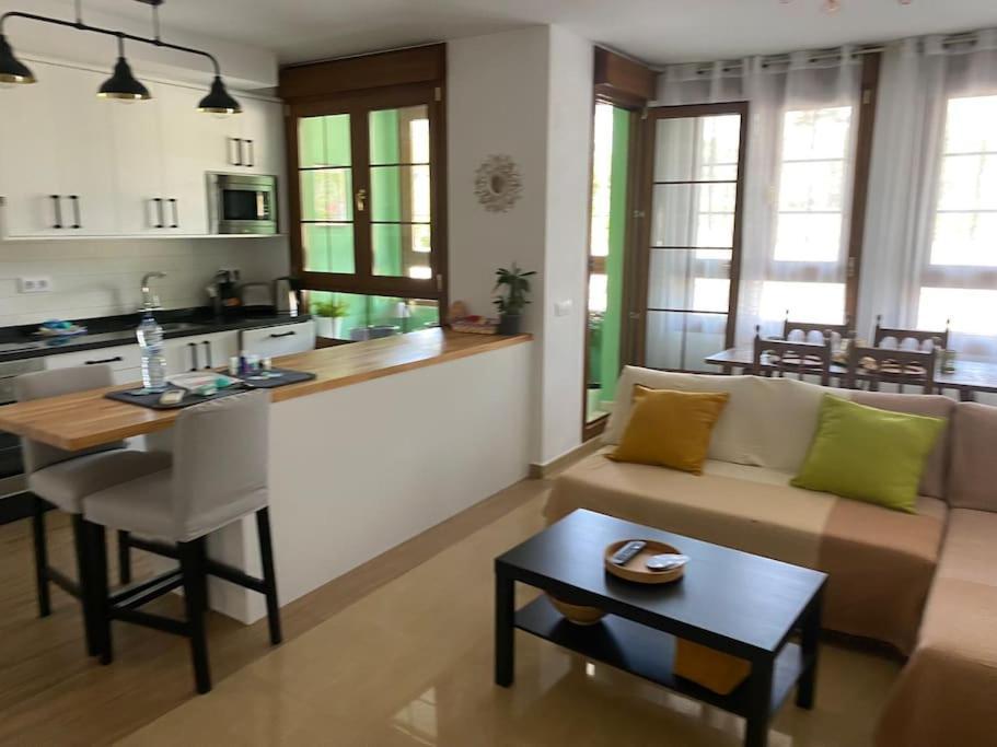 2 Line Apartment Capnegret Алтеа Екстериор снимка